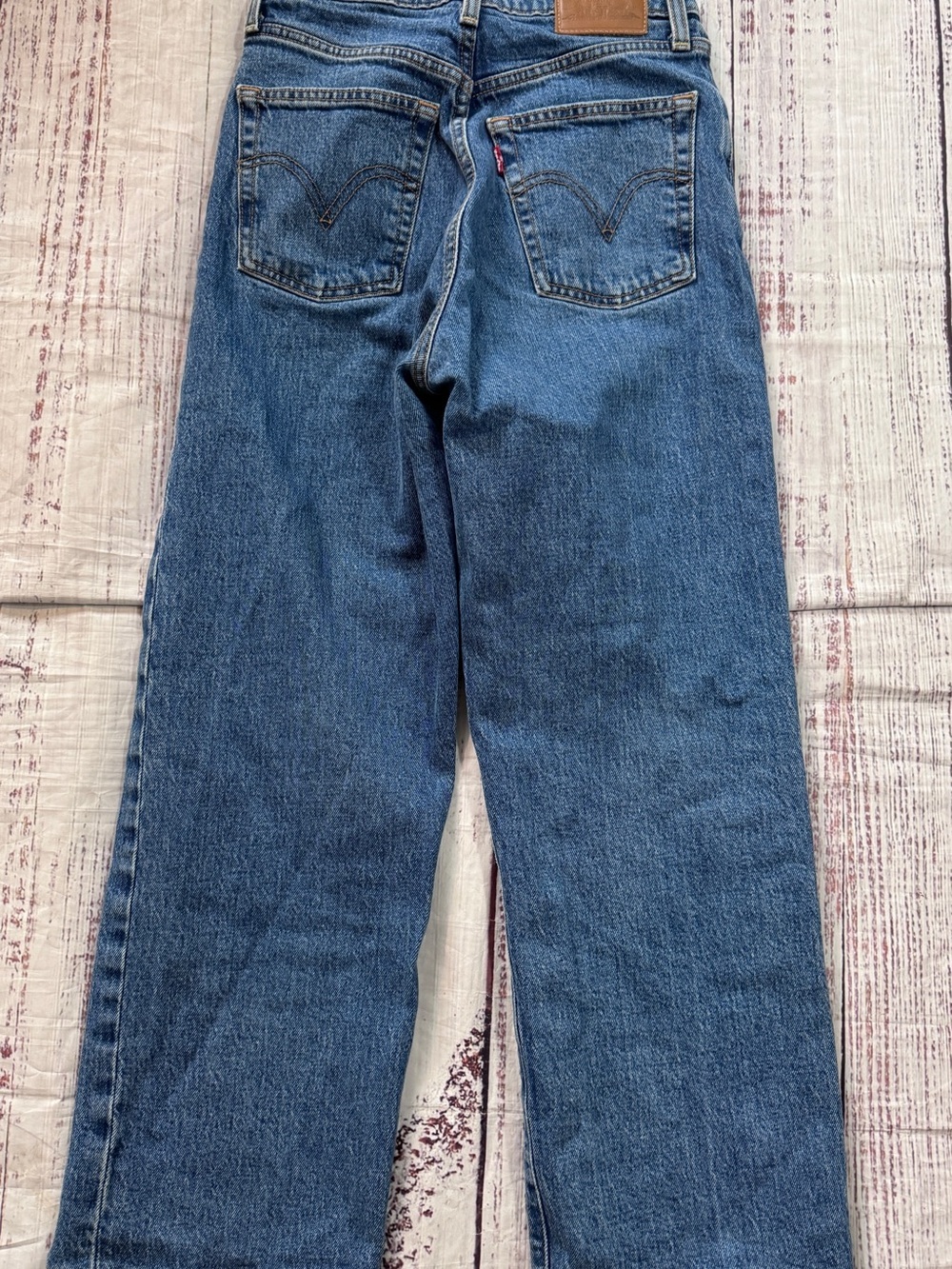 Levi’s Ribcage Straight Jeans 25 High Rise Button Fly Medium Wash - Picture 10 of 10